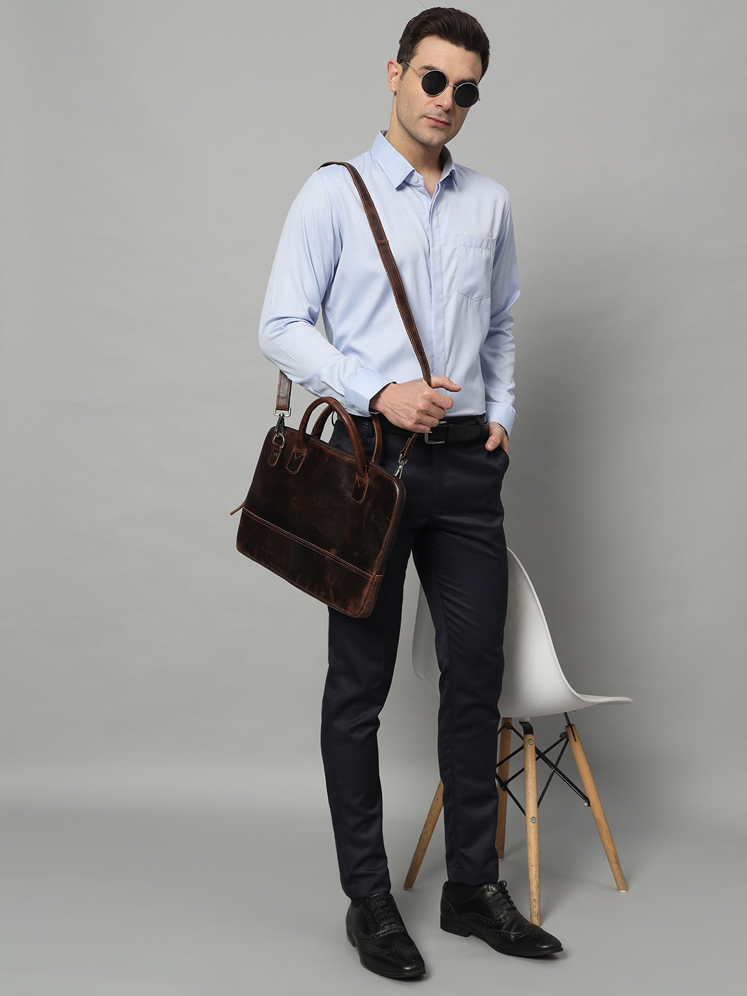 Moderne Ledertasche für Laptops – Dunkelbraun