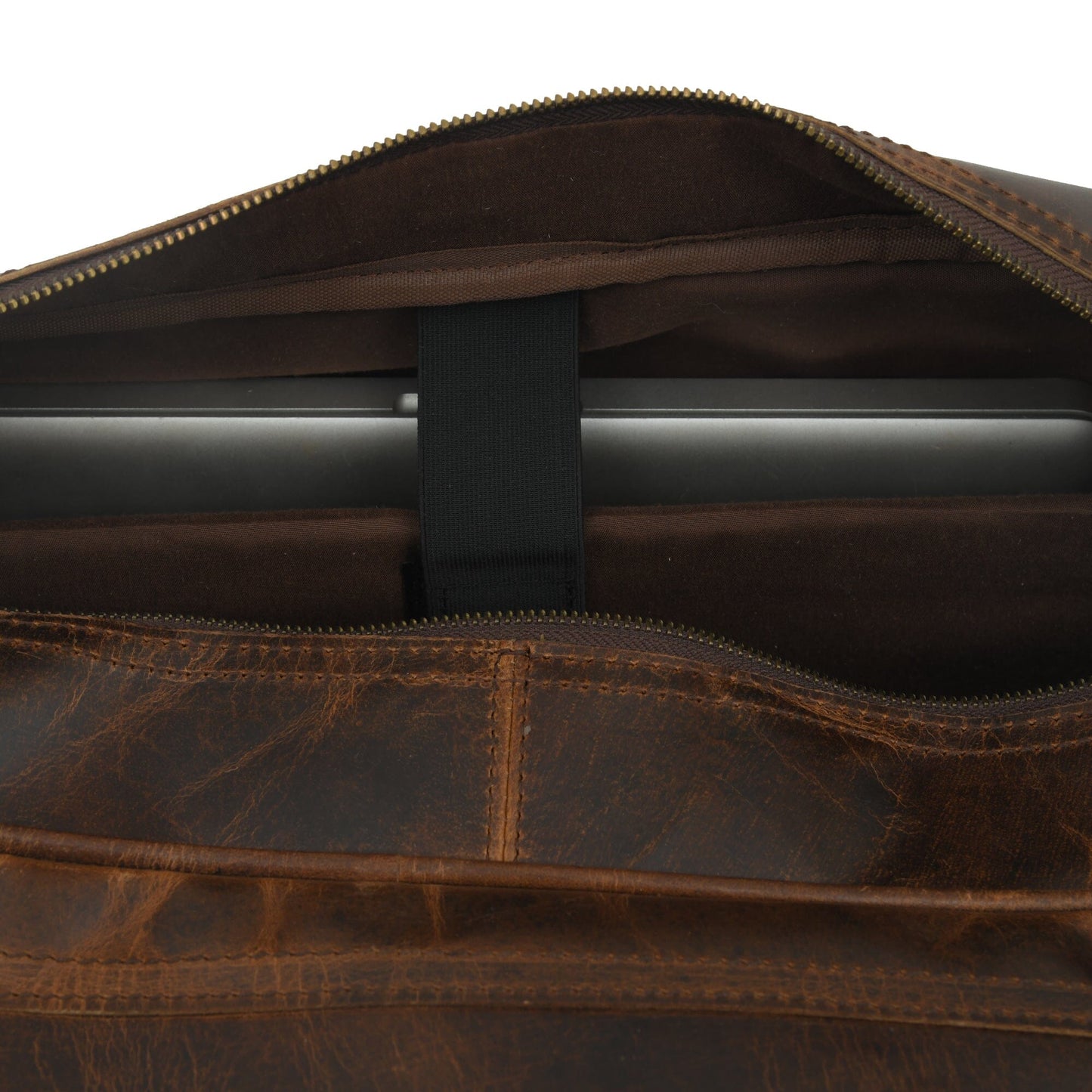 Porte-documents Finn en cuir de buffle fait main pour ordinateur portable