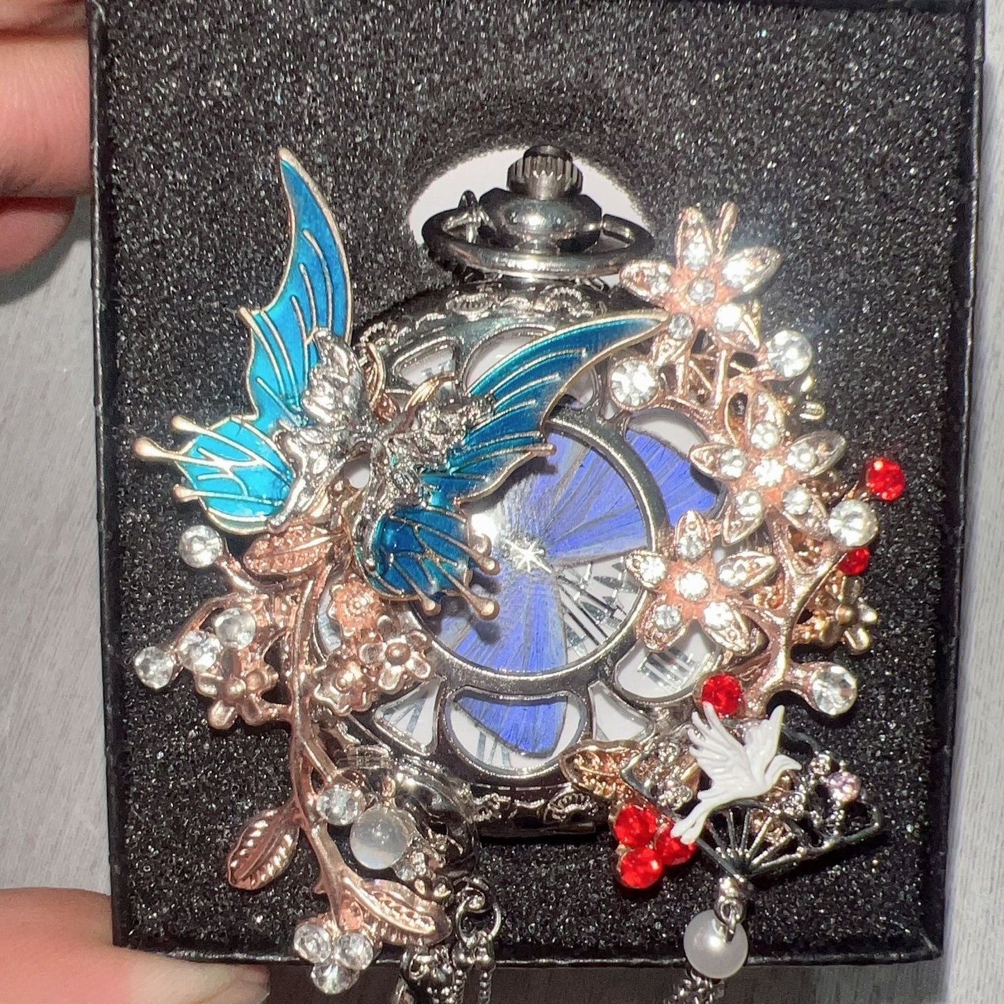 A Customizable Butterfly Gift For A Dazzling New Chinese-style Feather Pocket Watch