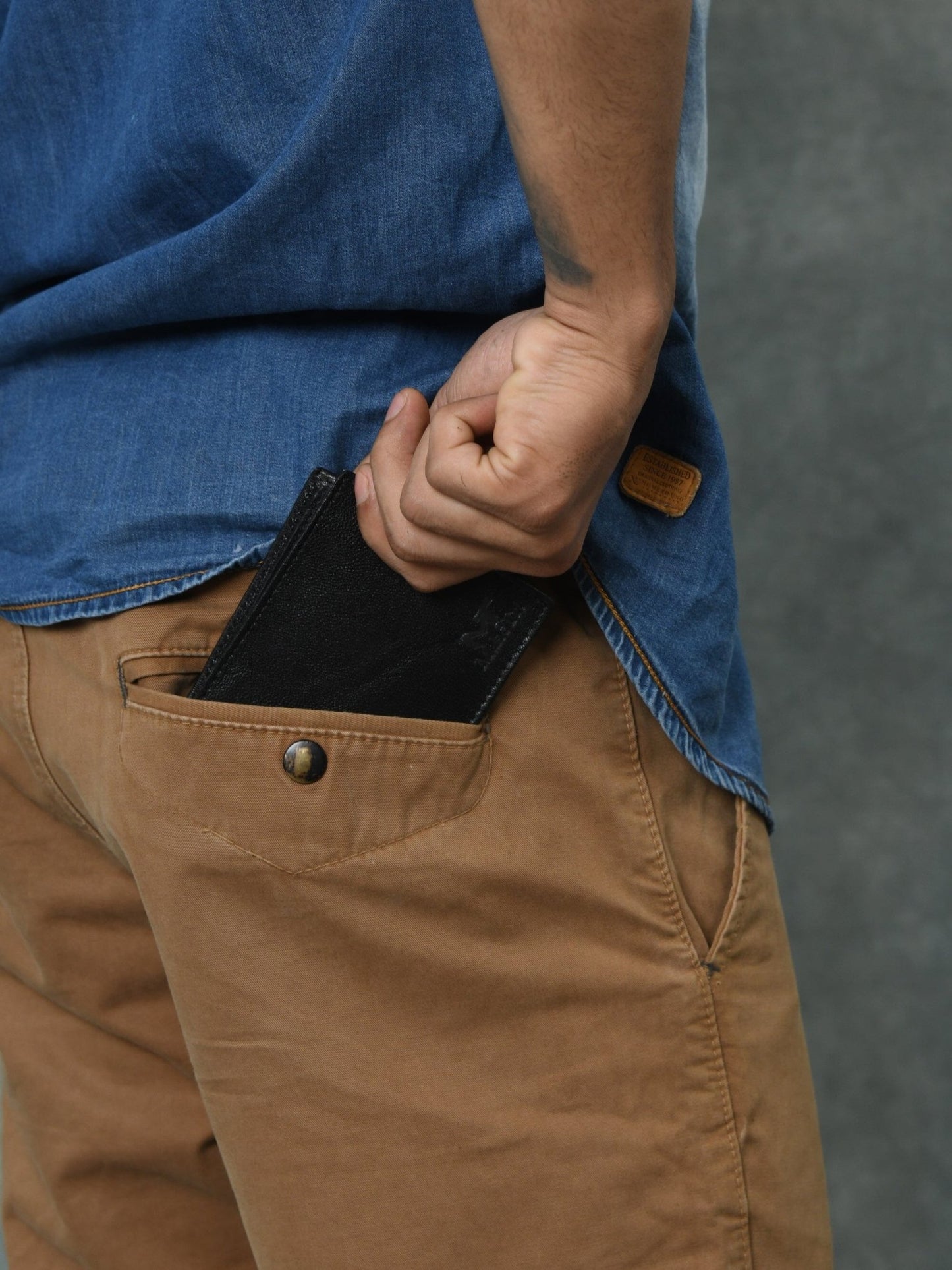 Donovan Men's Wallet - ThisandThatShoppe