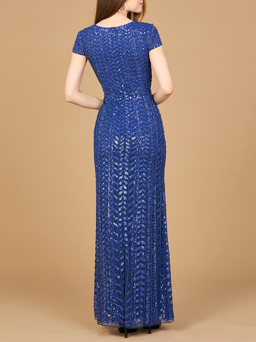 Perlenbesetztes Abendkleid mit glamourösen Flügelärmeln