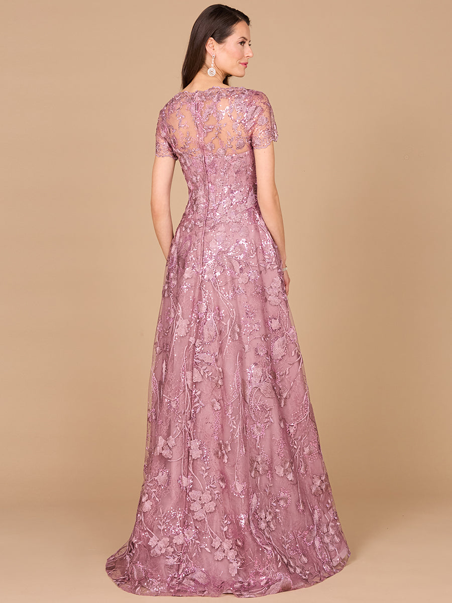 Robe de bal en dentelle ton sur ton