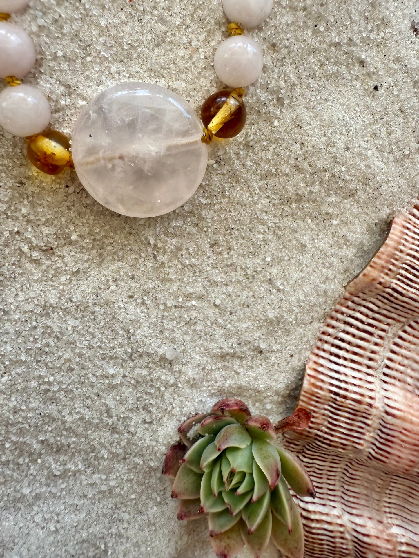 Quartz Rose + Ambre de la Mer Baltique Miel || Collier en Quartz Rose