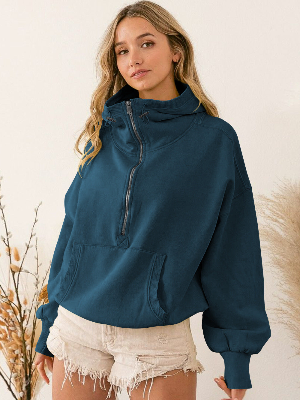 π§ββοΈ Women's Zip-Up Fitness Hoodie