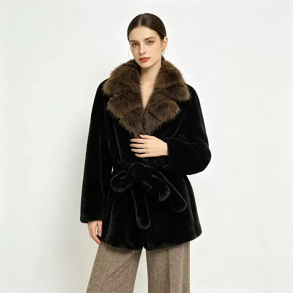 AutumnWinter Fashion Mid-length Coat With A Buttoned Lapel Design