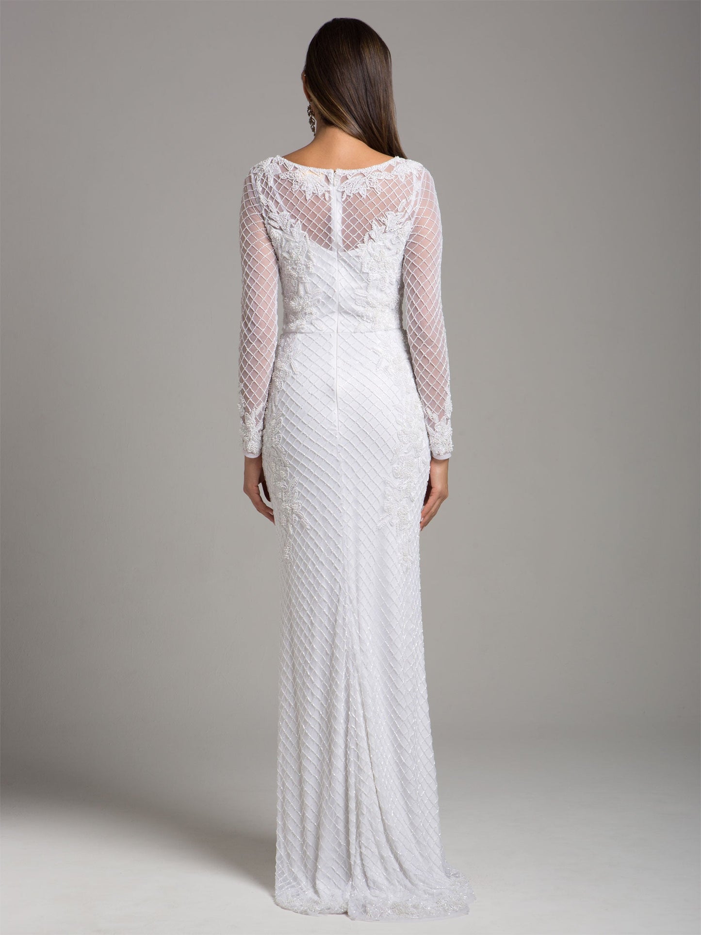 Hochgeschlossenes, langärmeliges, perlenbesetztes Hochzeitskleid – Lara 51004