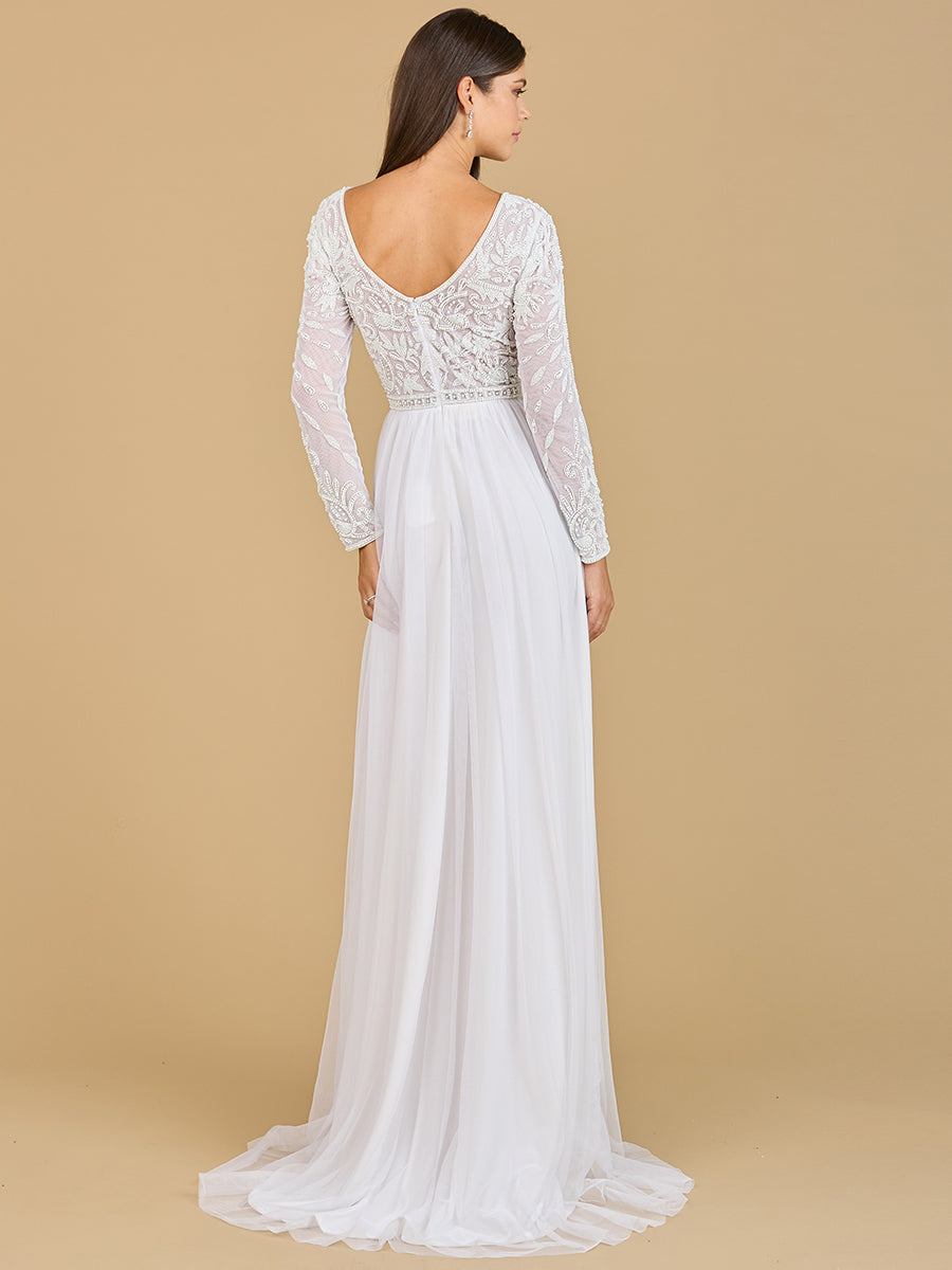 Langärmeliges Brautkleid mit fließendem Rock