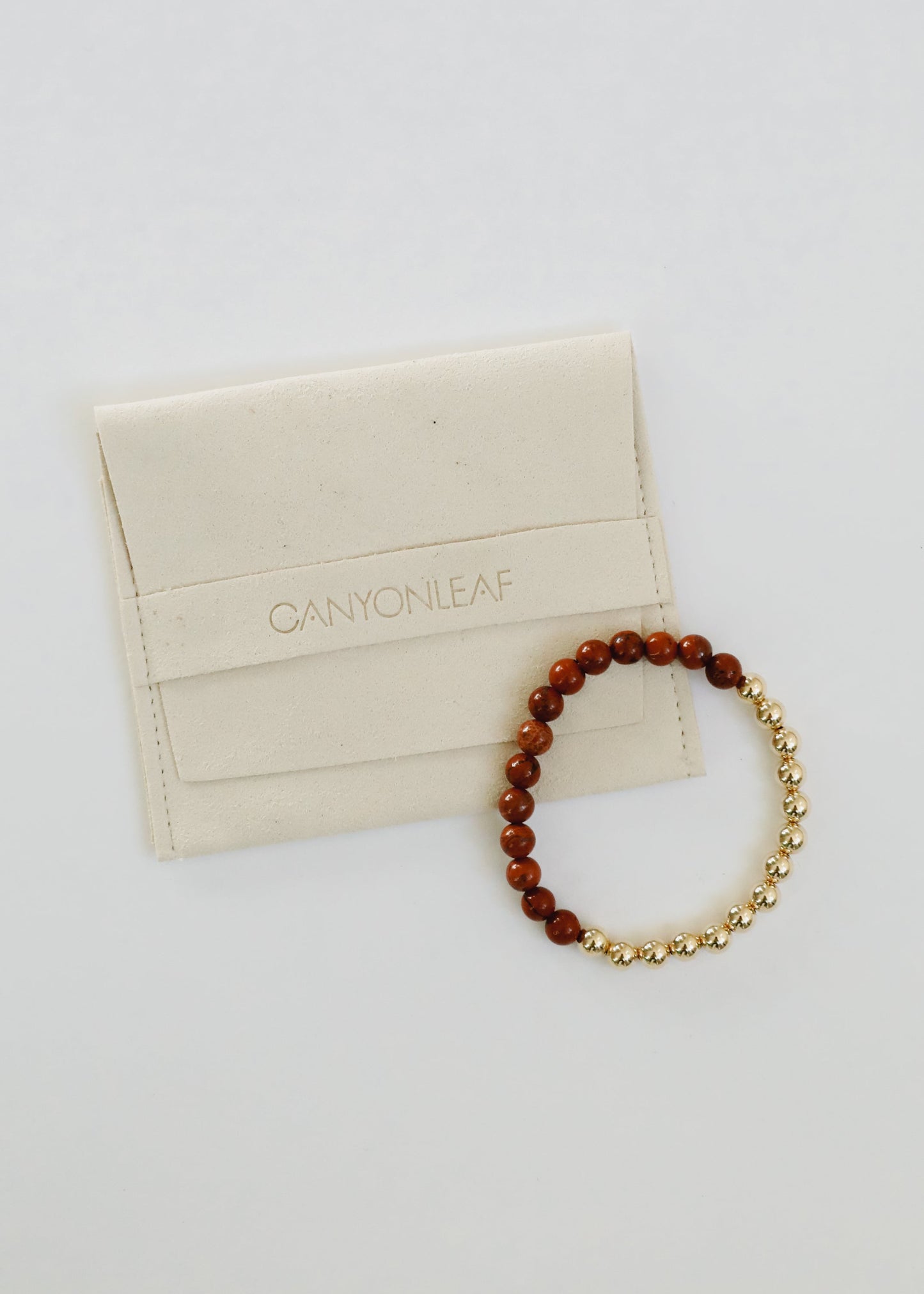 Roter Jaspis : 14 Karat Gold Filled Sonne + Mond || Stretch-Armbänder