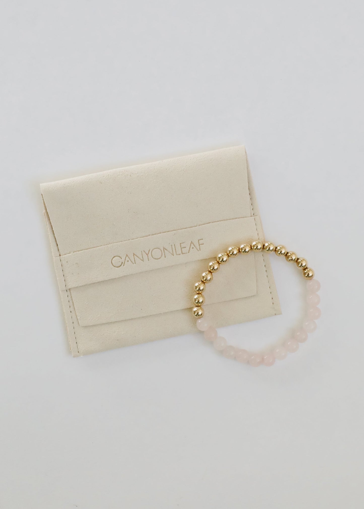 Rosenquarz: 14k Gold Filled Sonne + Mond || Stretch-Armbänder