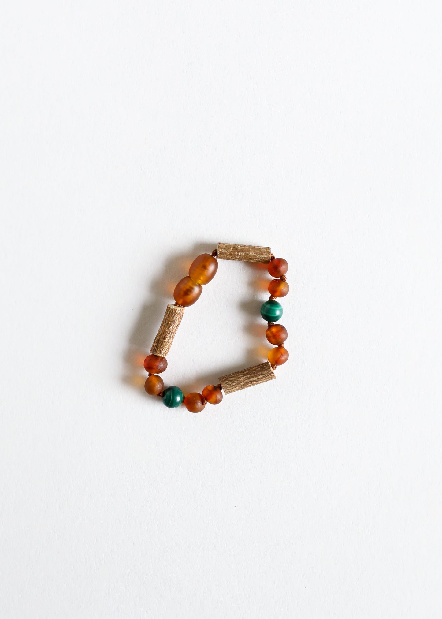 Noisetier || Ambre de la Baltique cognac brut + Malachite || Bracelet de cheville ou Bracelet