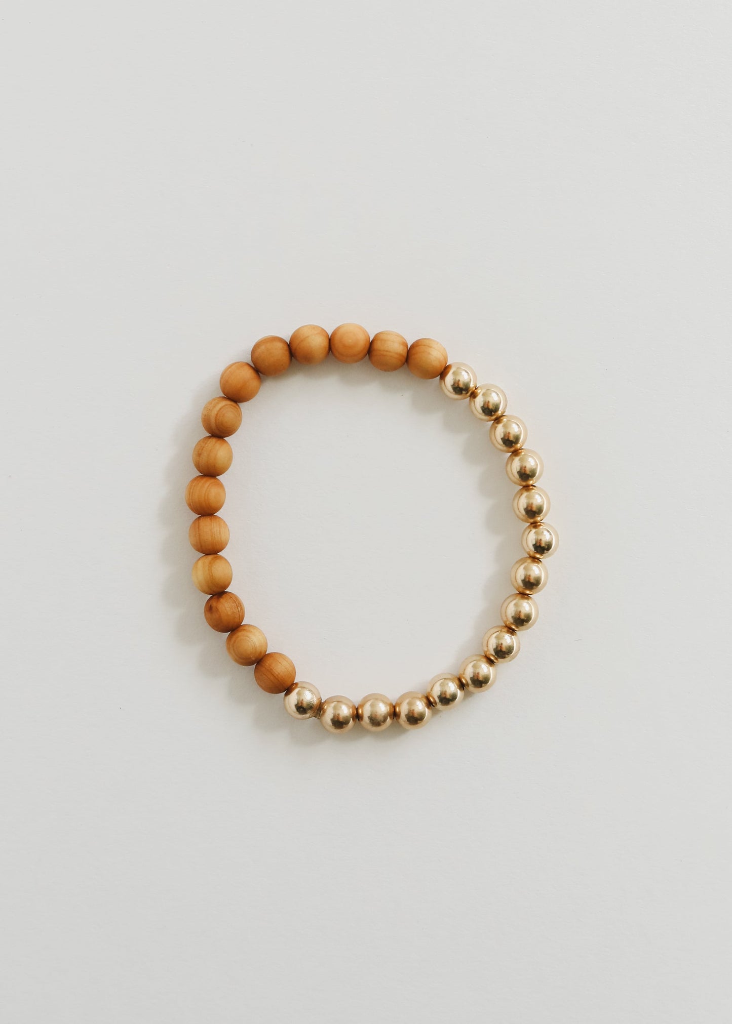 Bois de Cyprès : Soleil + Lune en or laminé 14 carats || Bracelet extensible