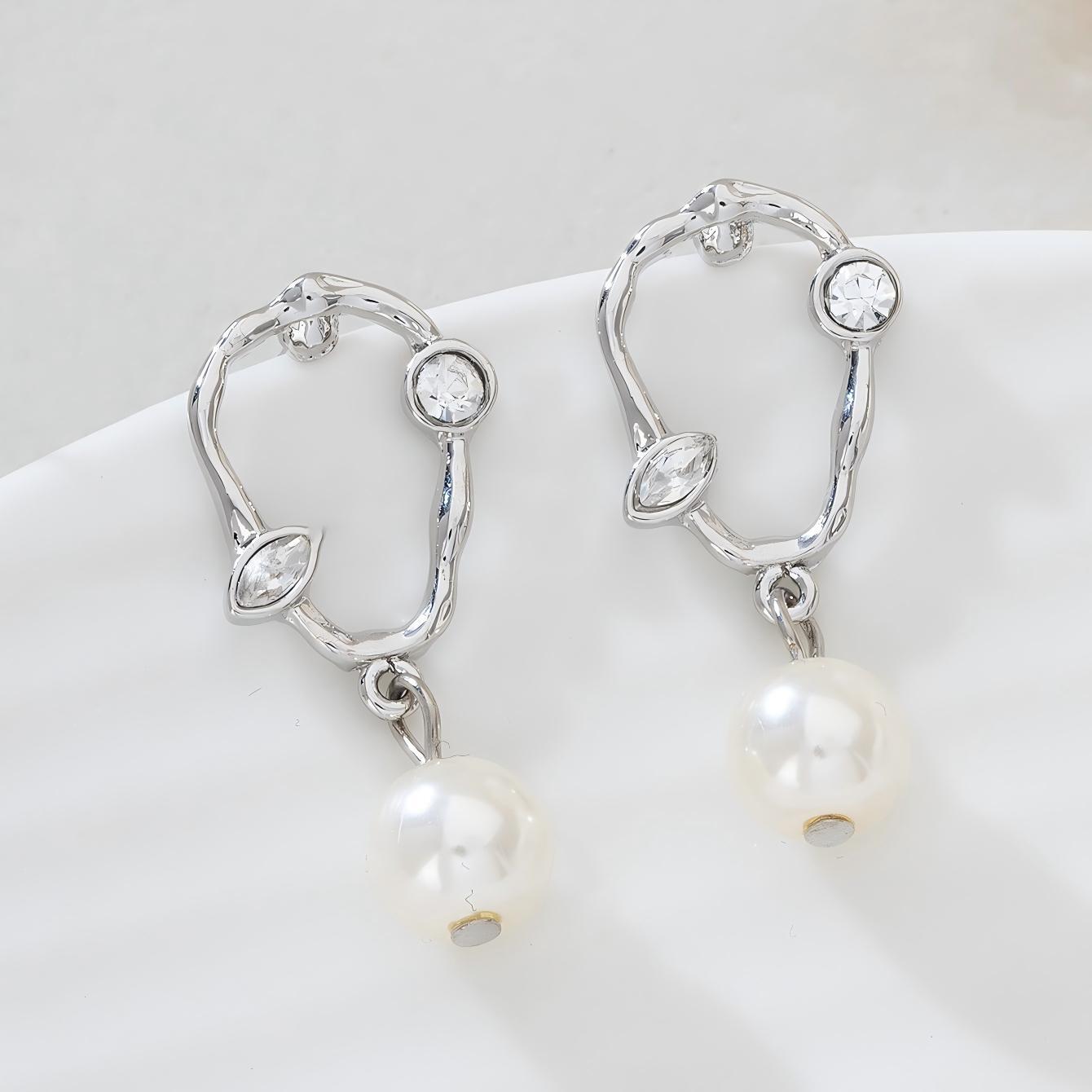Ins Style Twisted Earrings, Exquisite Rhinestone Pearl Stud Earrings, Versatile Temperament Daily Commute Jewelry For Girls