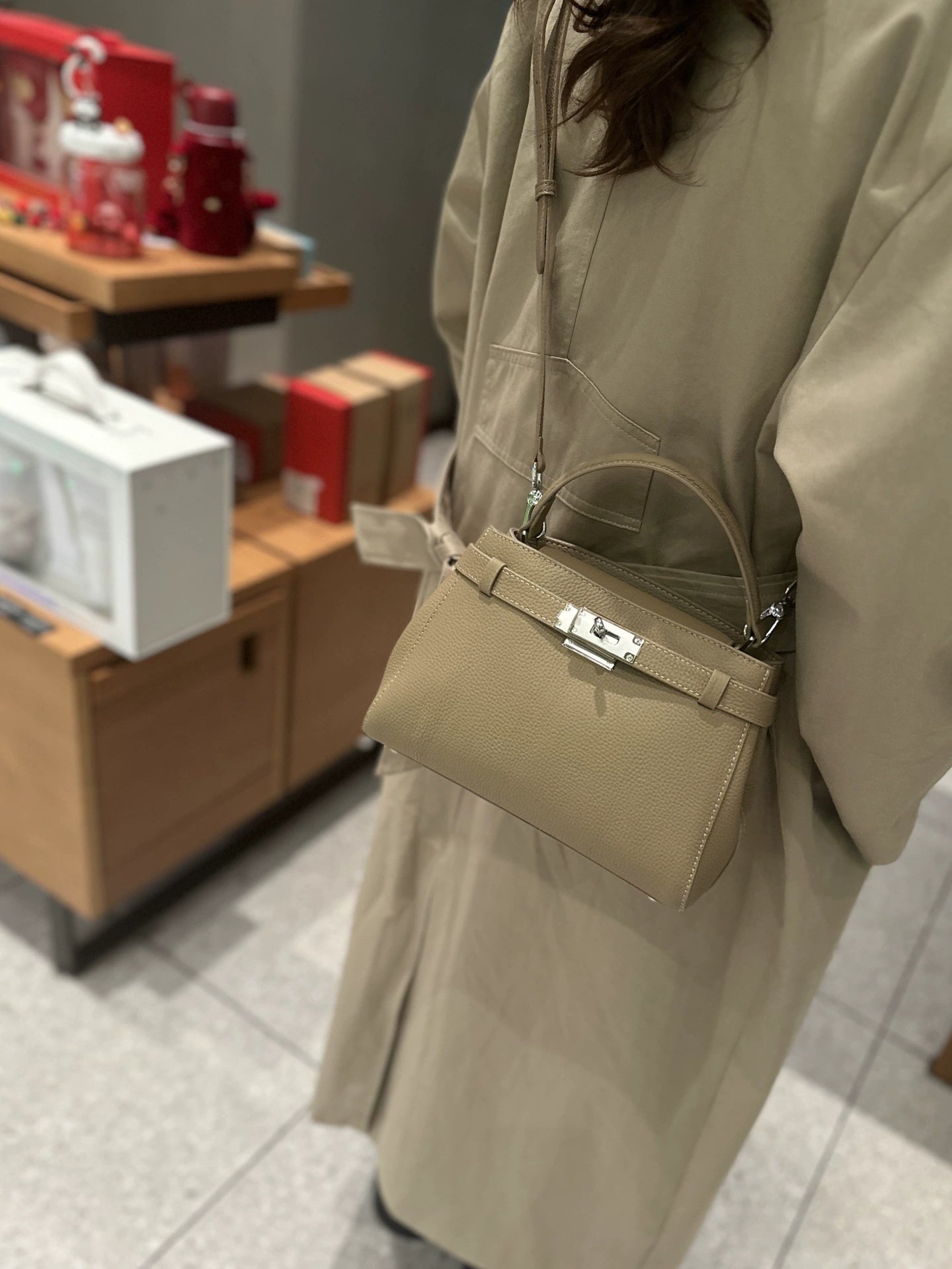 Cross-border Leather Kelly Bag 2026 New Style Simple High-End First-Layer Cowhide Small Square Bag