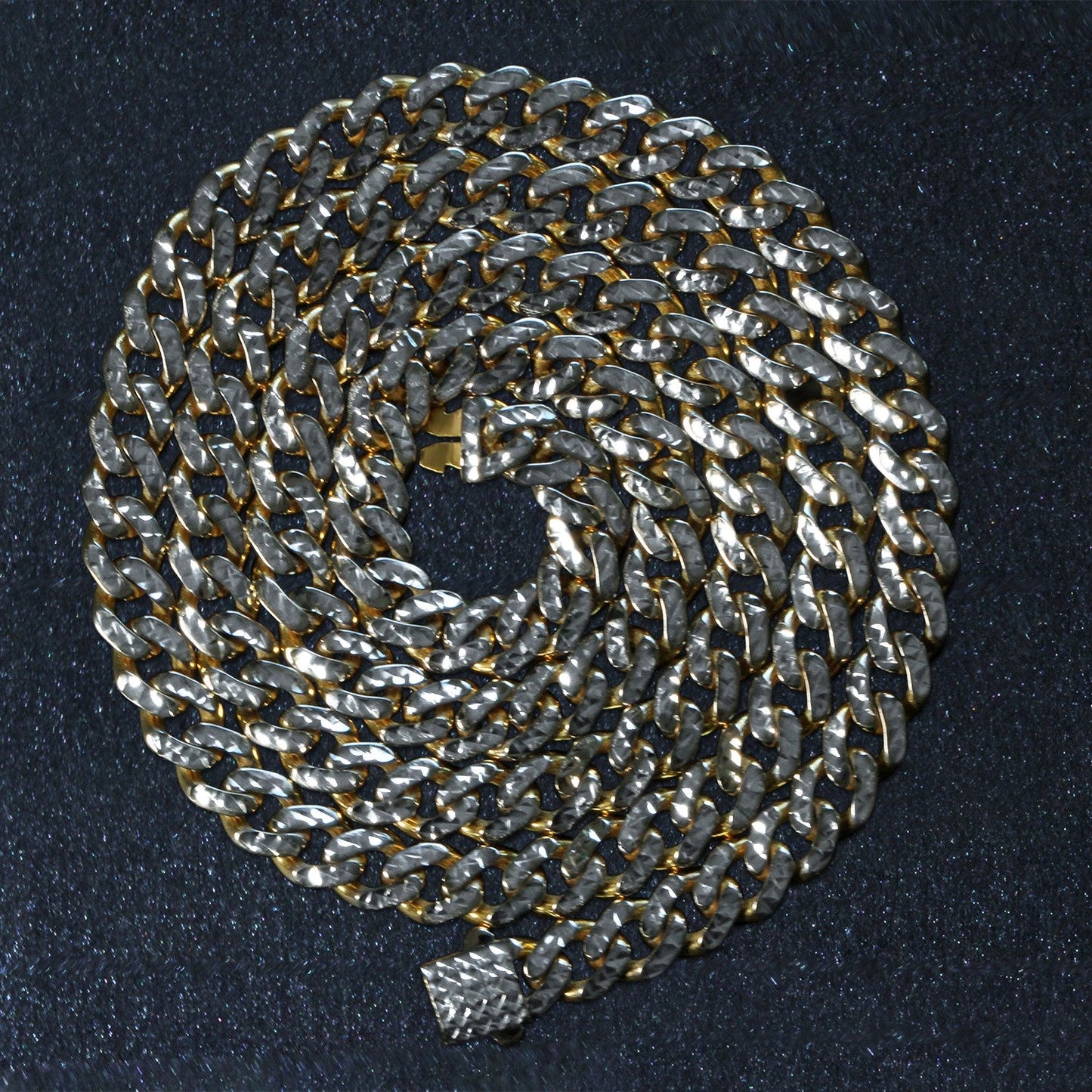 14k Gelbgold Weiß Pavé Hochglanz Modern Lite Miami Cuban Halskette (6,50 mm)