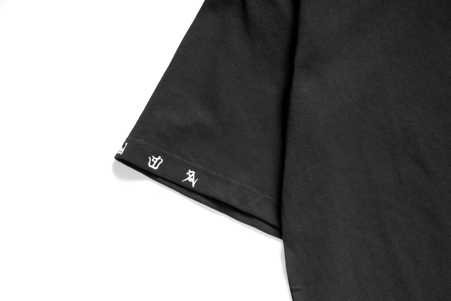 T-shirt japonais « Rid Evil » YET021