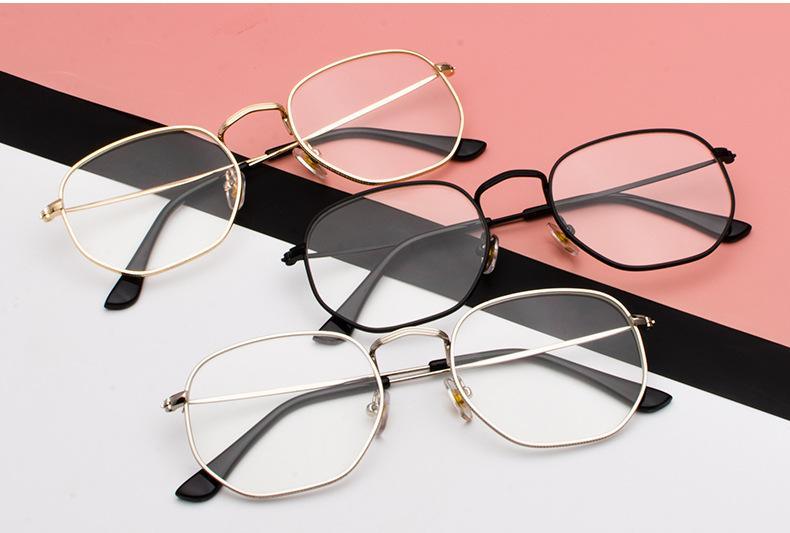 Unisex Woman and Man Vintage Retro and Modern Sunglasses Square Metal Frame Sunglasses Pilot Mirror Classic With UV400 Protection