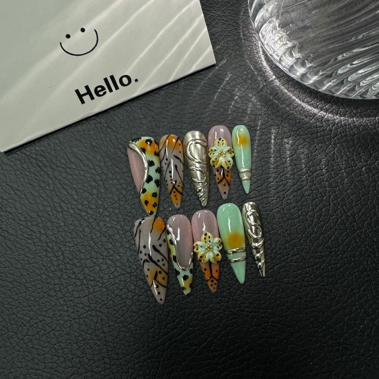 Long pointed three-dimensional carving smudge hand-painted babes HandmadePress on Nails