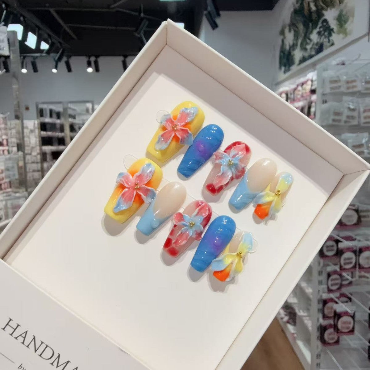 Handmade three-dimensional engraved French patch whitening autumn and winter HandmadePress on Nails