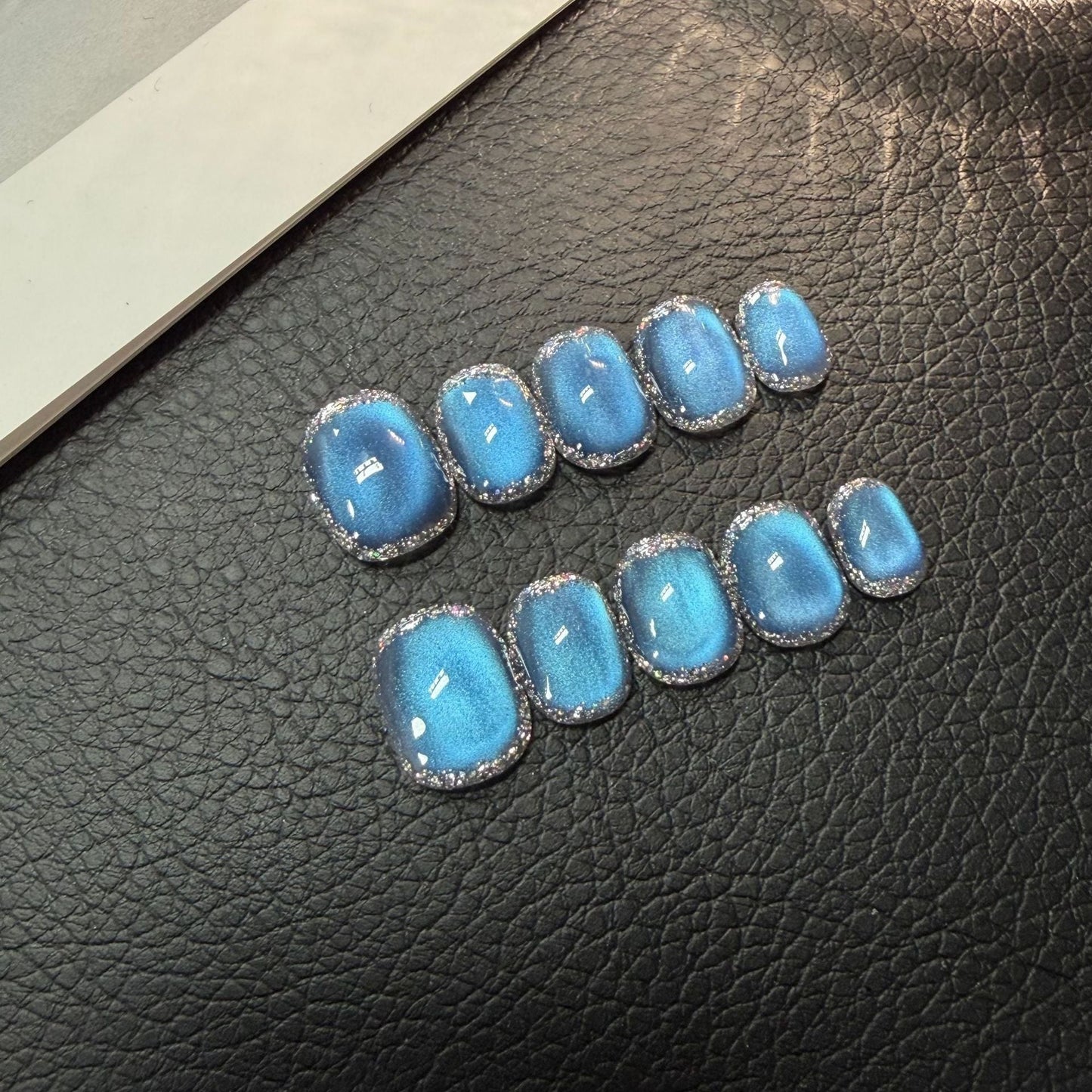Popular Blue Glass Beads Cat's Eye Short Round Bean Nail HandmadePress on Nails Wholesale