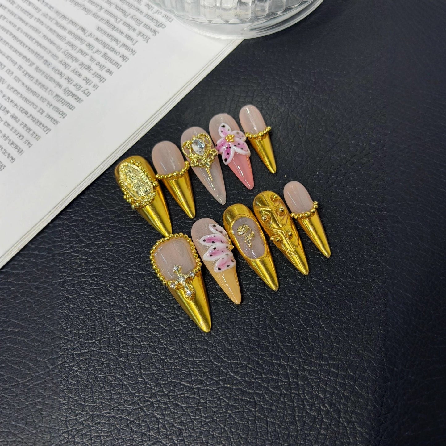 Gold Luxury Carved Patch Palace Ice Through Premium Long Pointed Handmade Wear