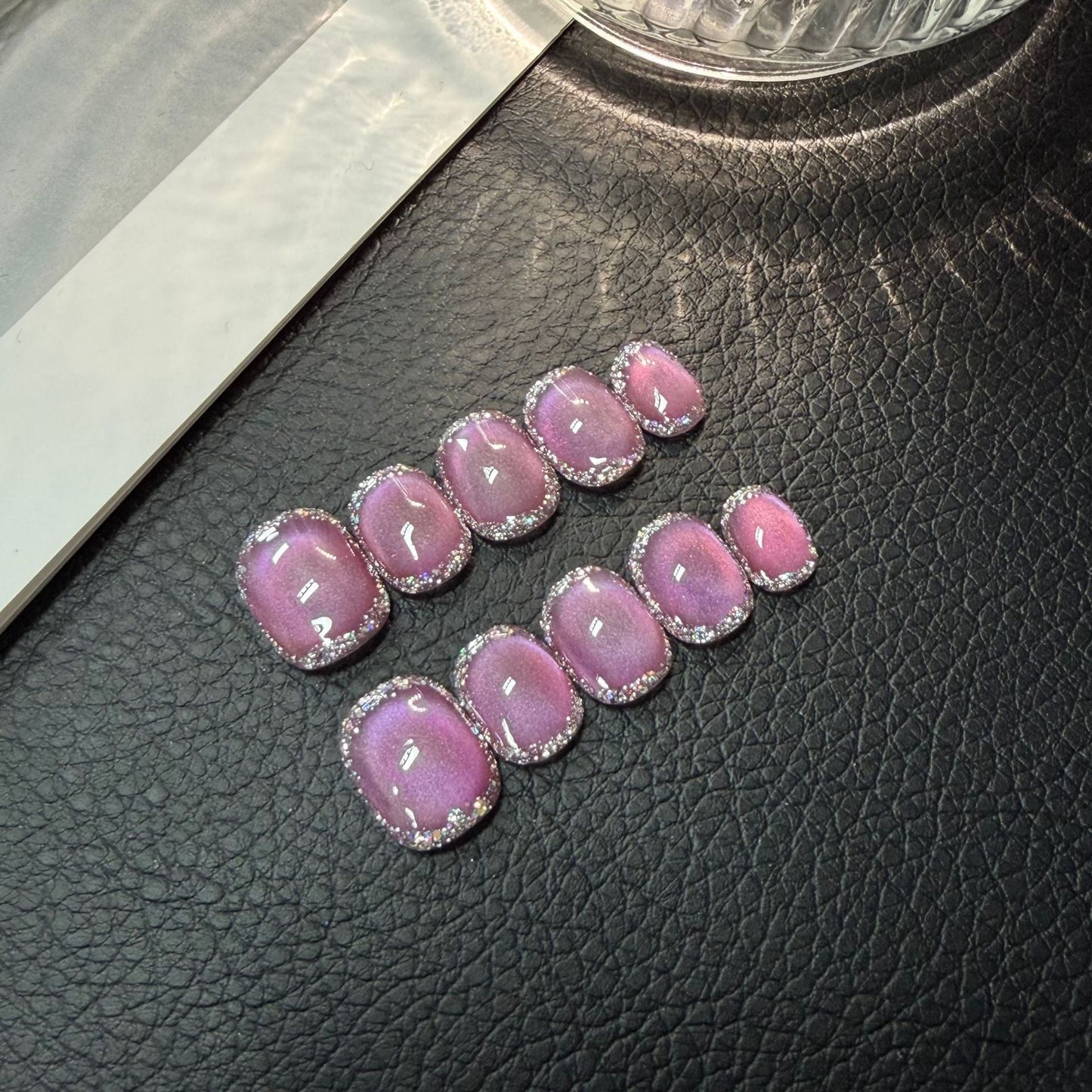 Popular Glass Beads Cat's Eye Short Round Bean Nail HandmadePress on Nails Wholesale