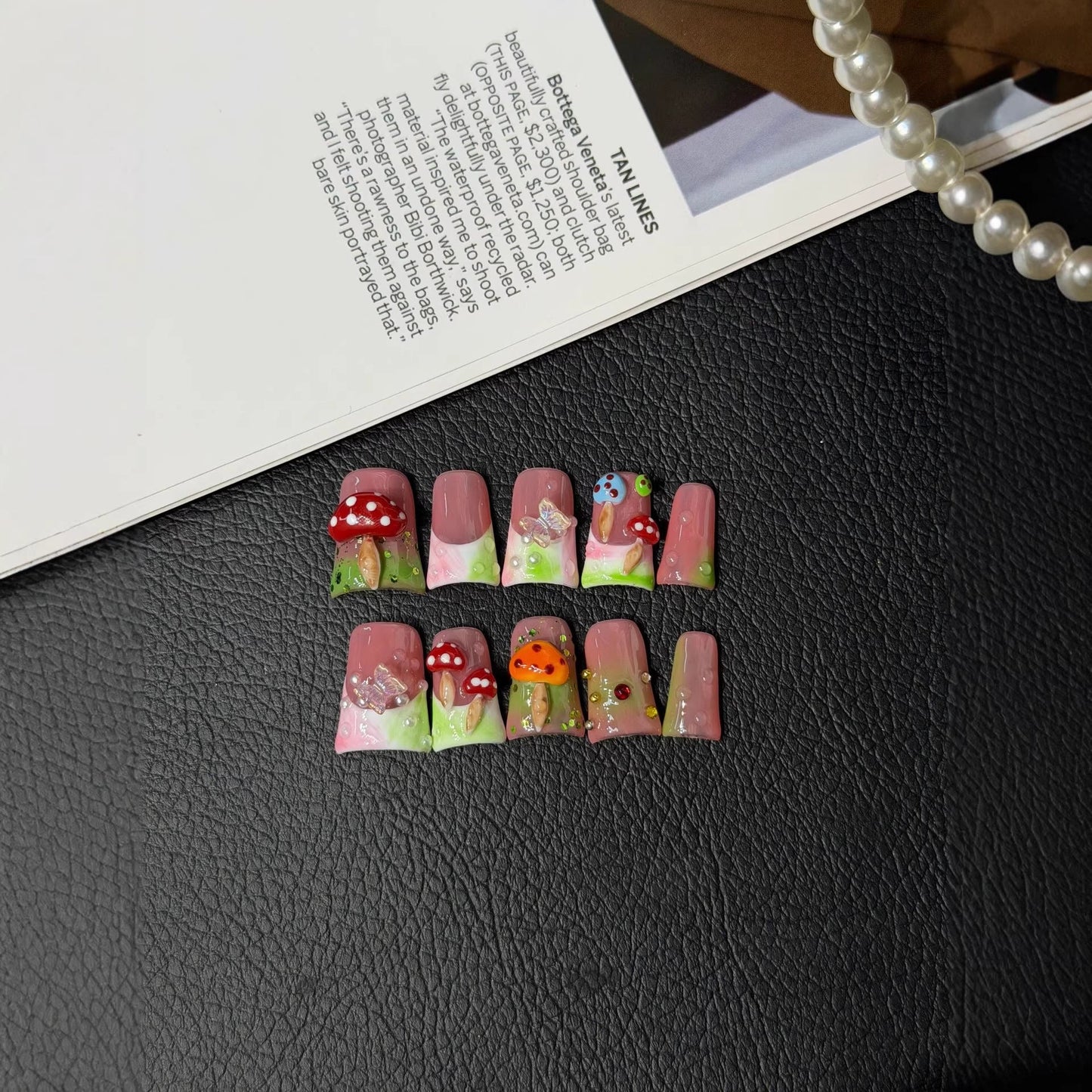Duck beak pinched mushroom multi-color gradual change ice through French relief fake nail Press on Nails pure hand