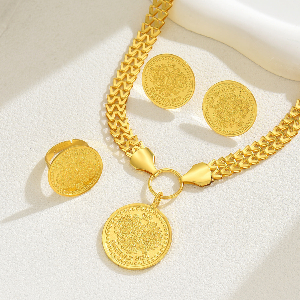 Fashion OL Tree Of Life Round Pendant Jewelry Set, Matching Necklace Earrings With Electroplated 18K Versatile Ring Women Accessories