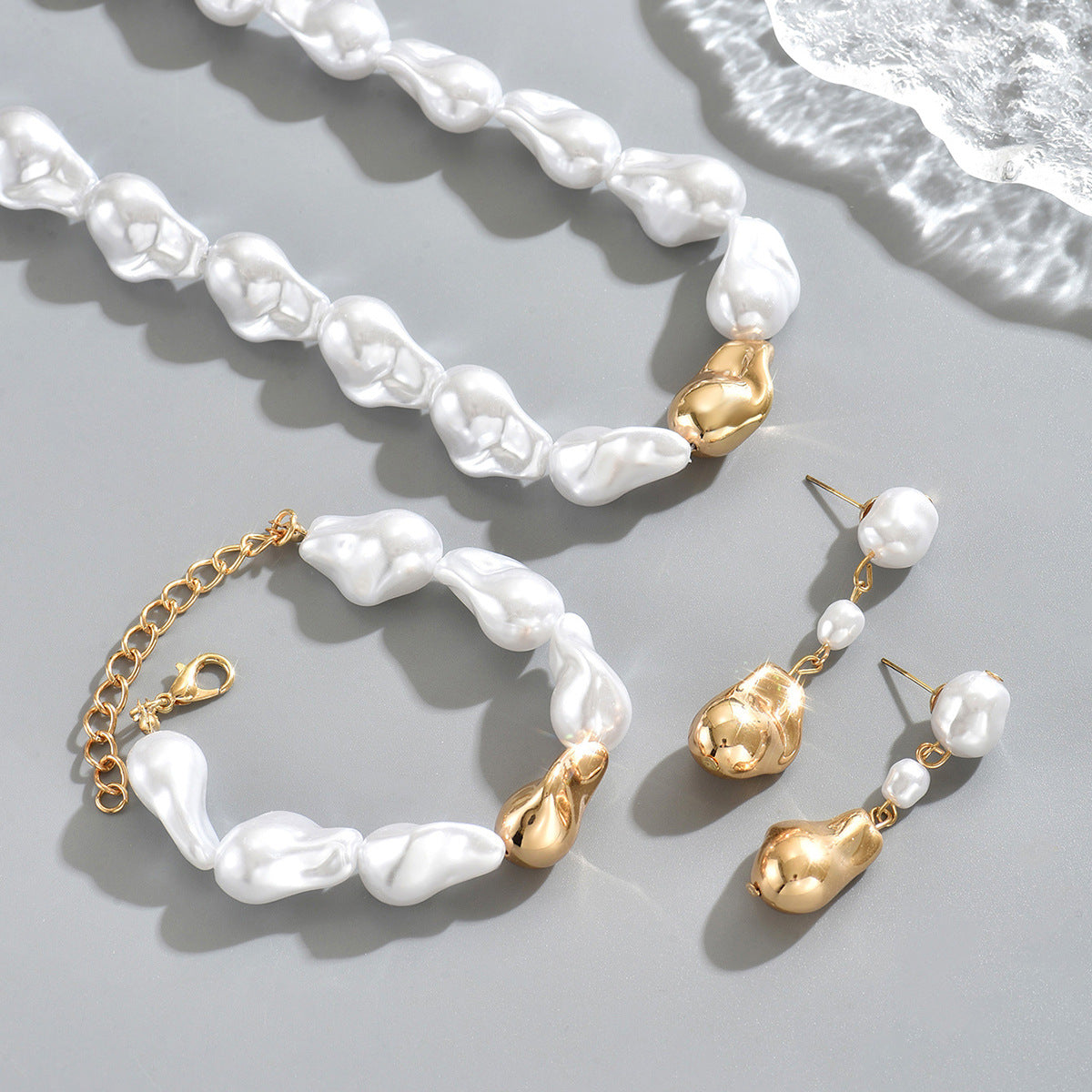 Cross-border European American Vintage Jewelry Set, Baroque Faux Pearl Necklace & Bracelet Matching Premium Versatile Earrings, Daily Women Fashion Ornaments