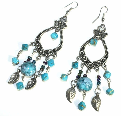 Boucles d'oreilles pendantes Bohème Trèfle perle marbrée rouge feuille