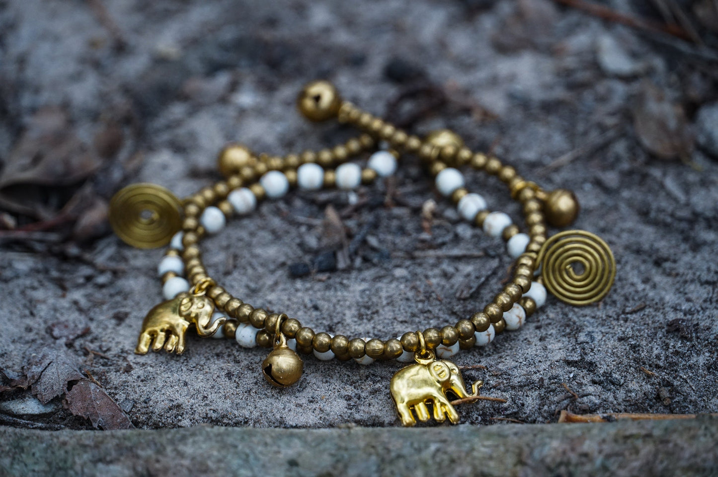 Bracelet éléphant en laiton, perles bohèmes, charm empilable