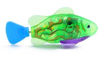Cat Interactive Electric Fish Toy Water Cat Toy for Indoor Play Swimming Robot Fish Toy for Cat and Dog with LED Light Pet Toys New Bath Toys Interactive Plastic Fish Toys Electronic Cat Toy Gift to Stimulate Your Pet's Hunter Instincts