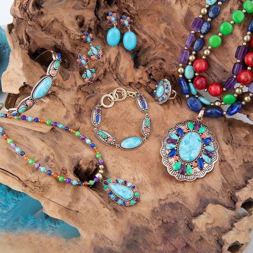 Concho Colorful Golden Statement Ring - ThisandThatShoppe