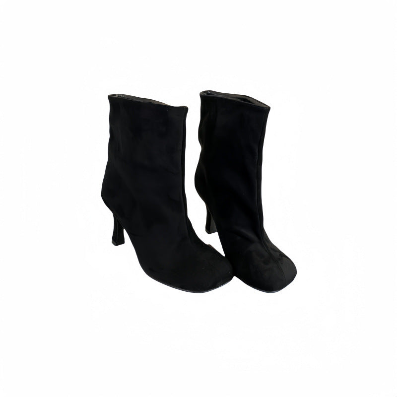 Commuter-style Versatile Solid-color Booties
