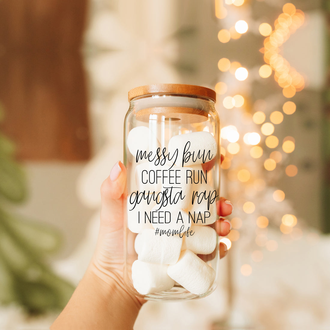 Messy Bun 17oz Glasbecher mit Bambusdeckel Edelstahl-Strohhalme Mom Life Coffee Run Geschenk