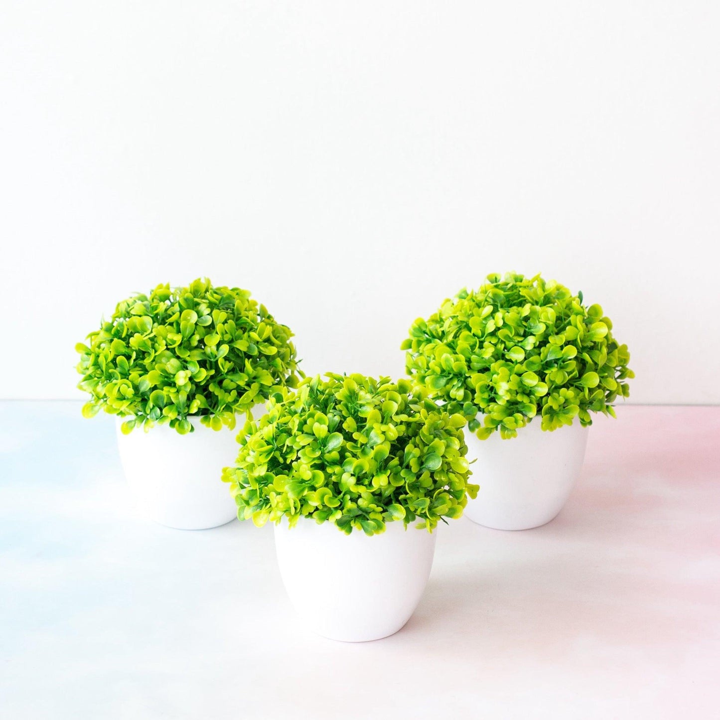 Mini Cute Artificial Bonsai Potted Plastic 15x16cm Friend's Gift Fake Decor with Plastic Pots Fake Flowers Arrangements for Home Decoration