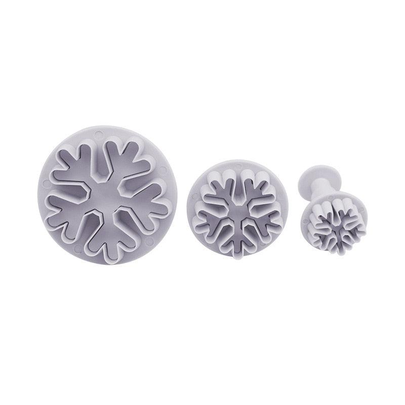 Snowflake Fondant Cake Decorating Tools Sugarcraft Cutter Mold Cake Decorating Baking Tools Kitchen Accessories 3Pcs/Set Snowflake Cookie Cutter Set Cake Decorating Mold Fondant Winter Theme Molds