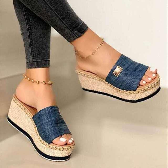 Womens High Heels Sandal Thick Bottom Casual Summer Sandals Woman Platform Casual Flip Flops Summer Beach Sandals Elegant Slippers High Heel Platform Sandals