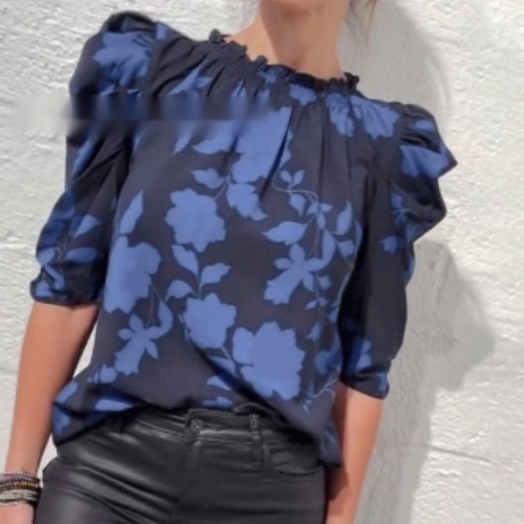 Womens Loose-fit Blouse With A Large Floral Print V-neck And Batwing Sleeves