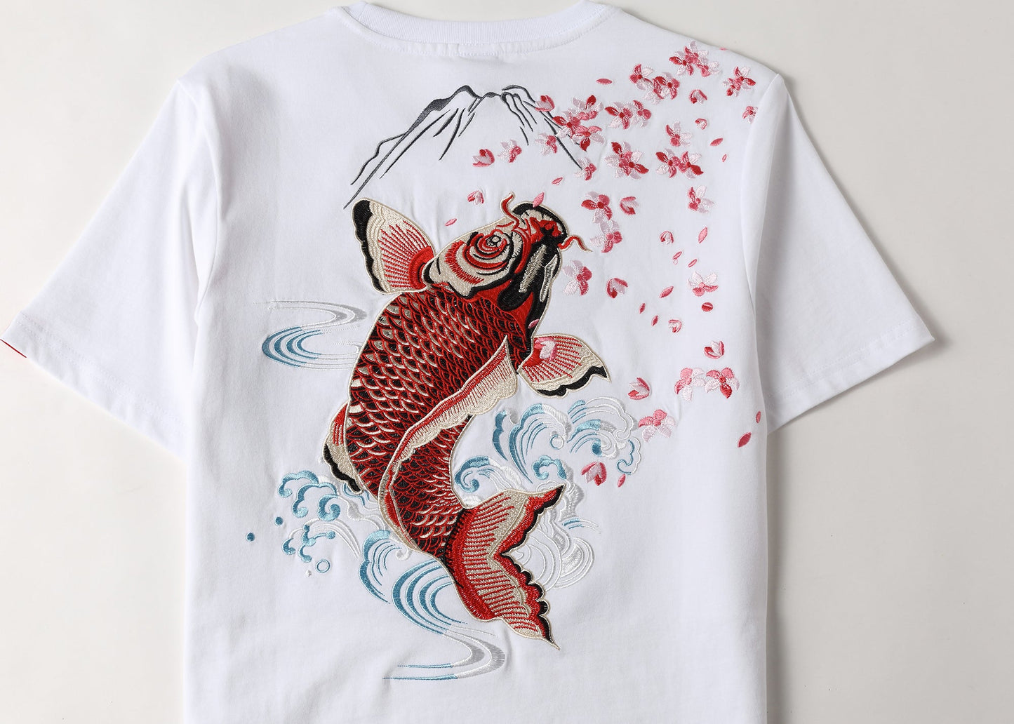 KH628 Rot Koi Fisch Besticktes T-Shirt