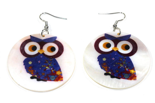 Boucles d'oreilles bébé hibou en nacre avec ailes de fleurs