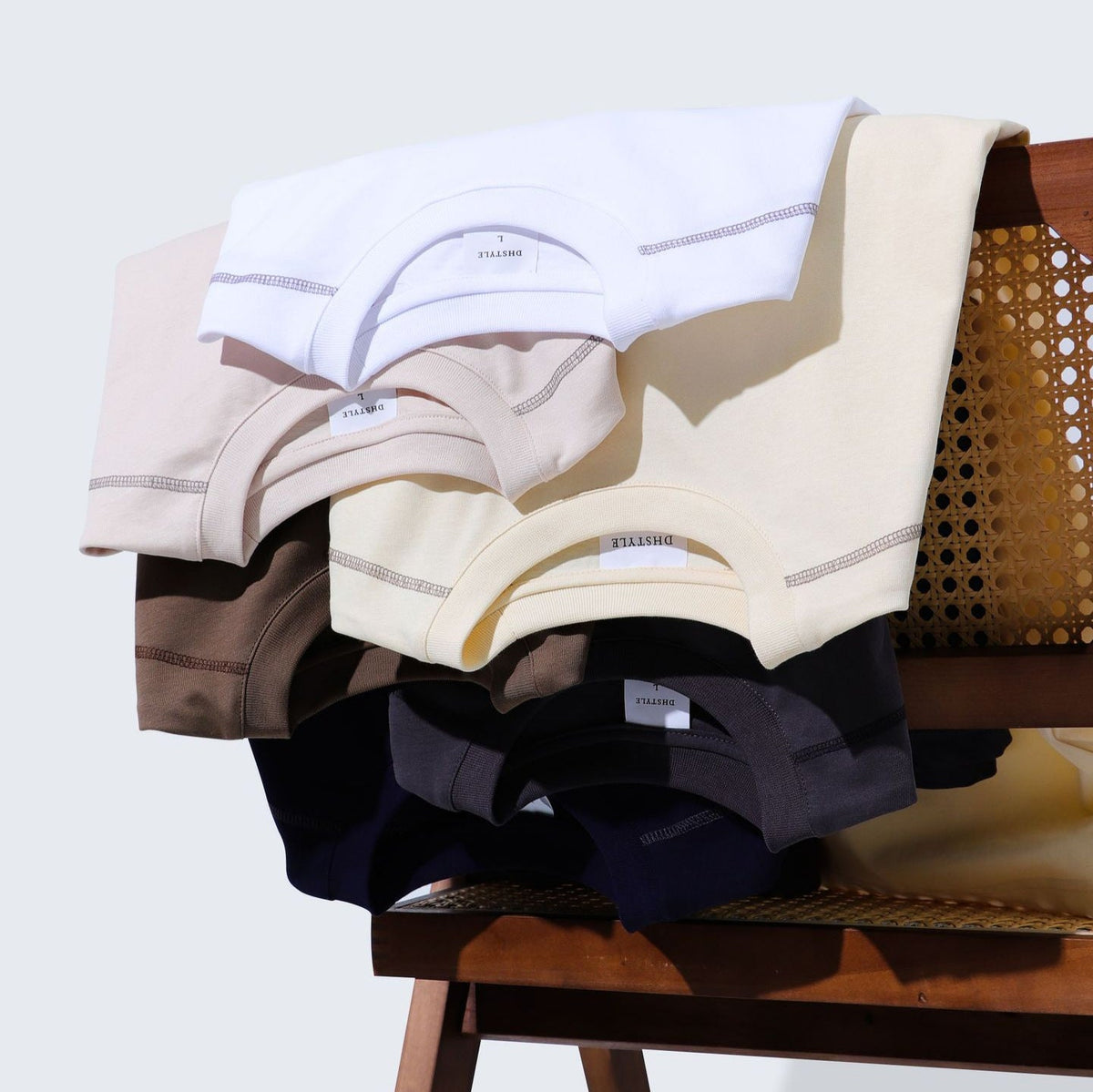 Retro Casual Contrast Color Line T-shirt