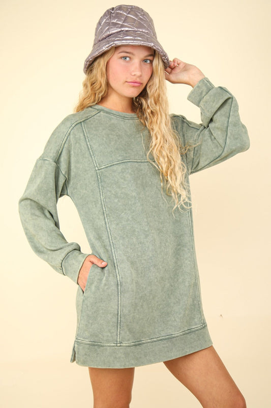 Mineral Washed Oversized Sweatshirt Mini Dress – Cozy Sweatshirt Dress, Vintage Mini Dress, Relaxed Fit Dress, Casual Dress with Pockets, Comfortable Sweatshirt Dress