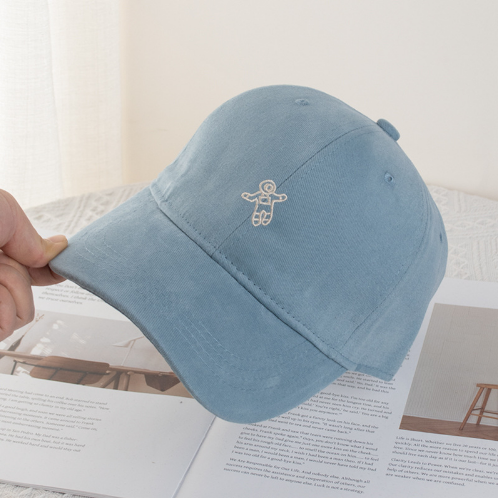 Unisex Mini Astronaut Embroidered Korean-style Casual Baseball Cap, Suitable For Daily Commuting And Outdoor Outings, Makes Your Face Look Smaller.
