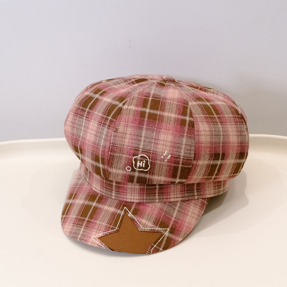Star Patterned Octagonal Newsboy Cap With An Academic Style, Featuring A Literary Vibe And Versatile Compatibility. A Beanie Hat With A Soft Top And A Combination Of Small Letters In Different Colors