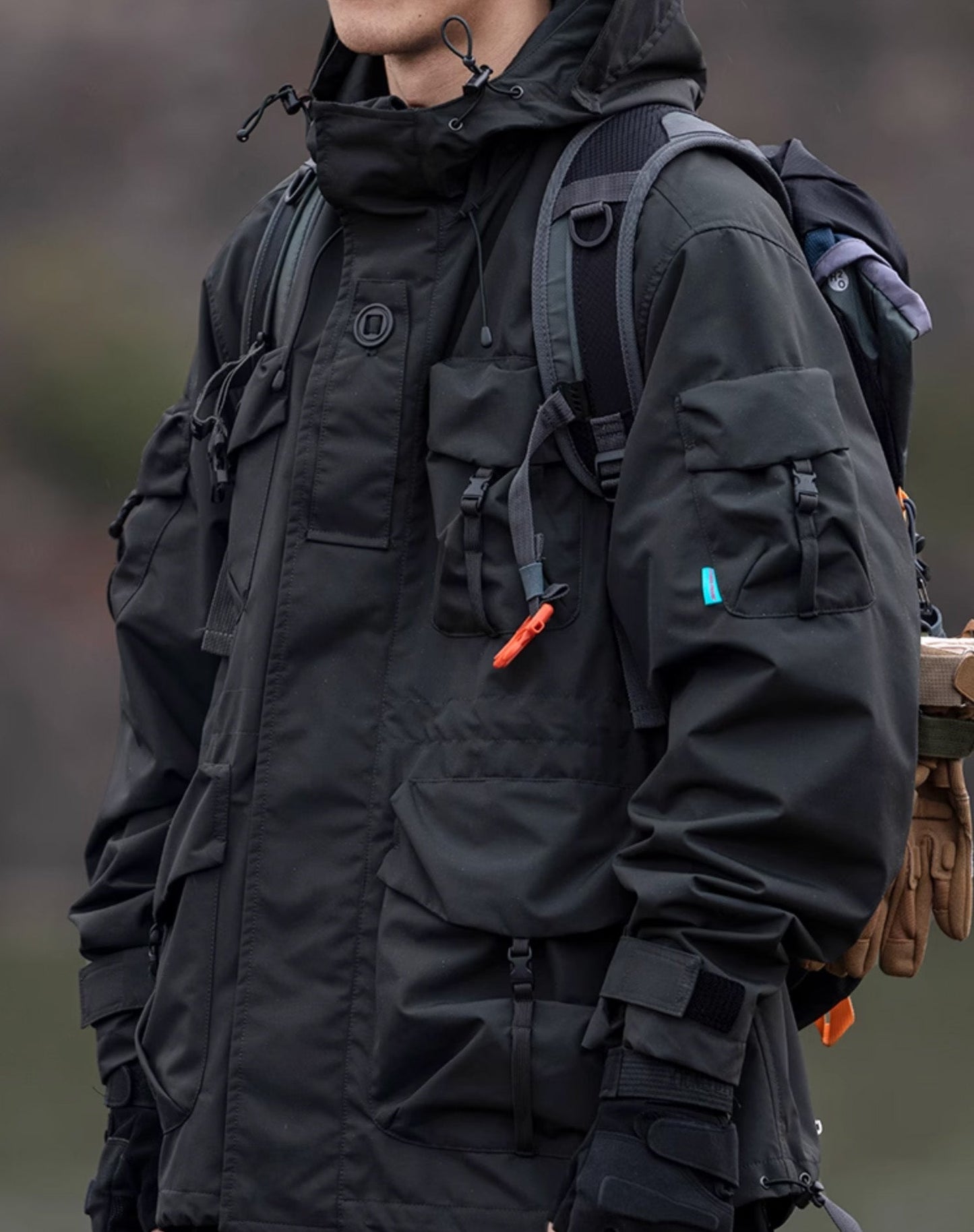 APEJ8 Schwarze taktische Outdoor-Jacke