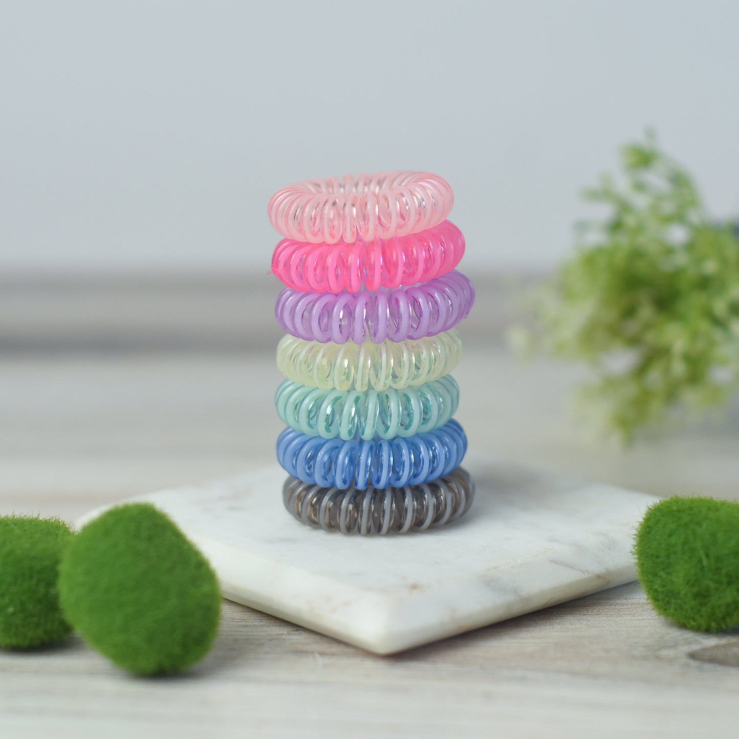 Ensemble de 3 chouchous ressorts en spirale couleur arc-en-ciel translucide