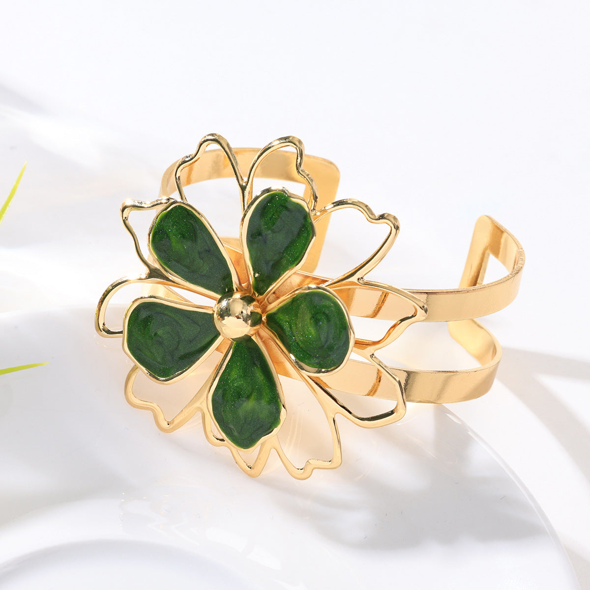Three-dimensional Flower Ring Bracelet