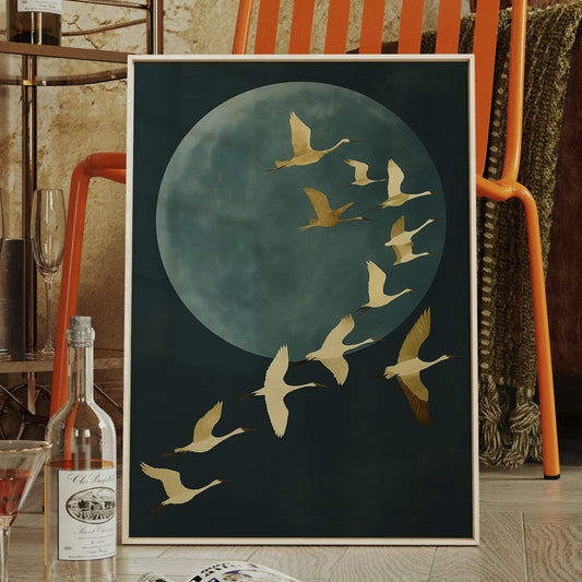 Vol doré sous une lune silencieuse