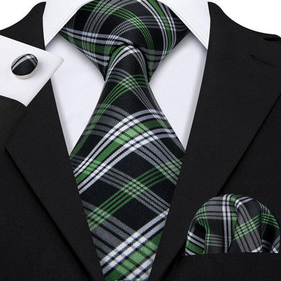Small-batch Flexible Manufacturing Of Cashmere-like Ties