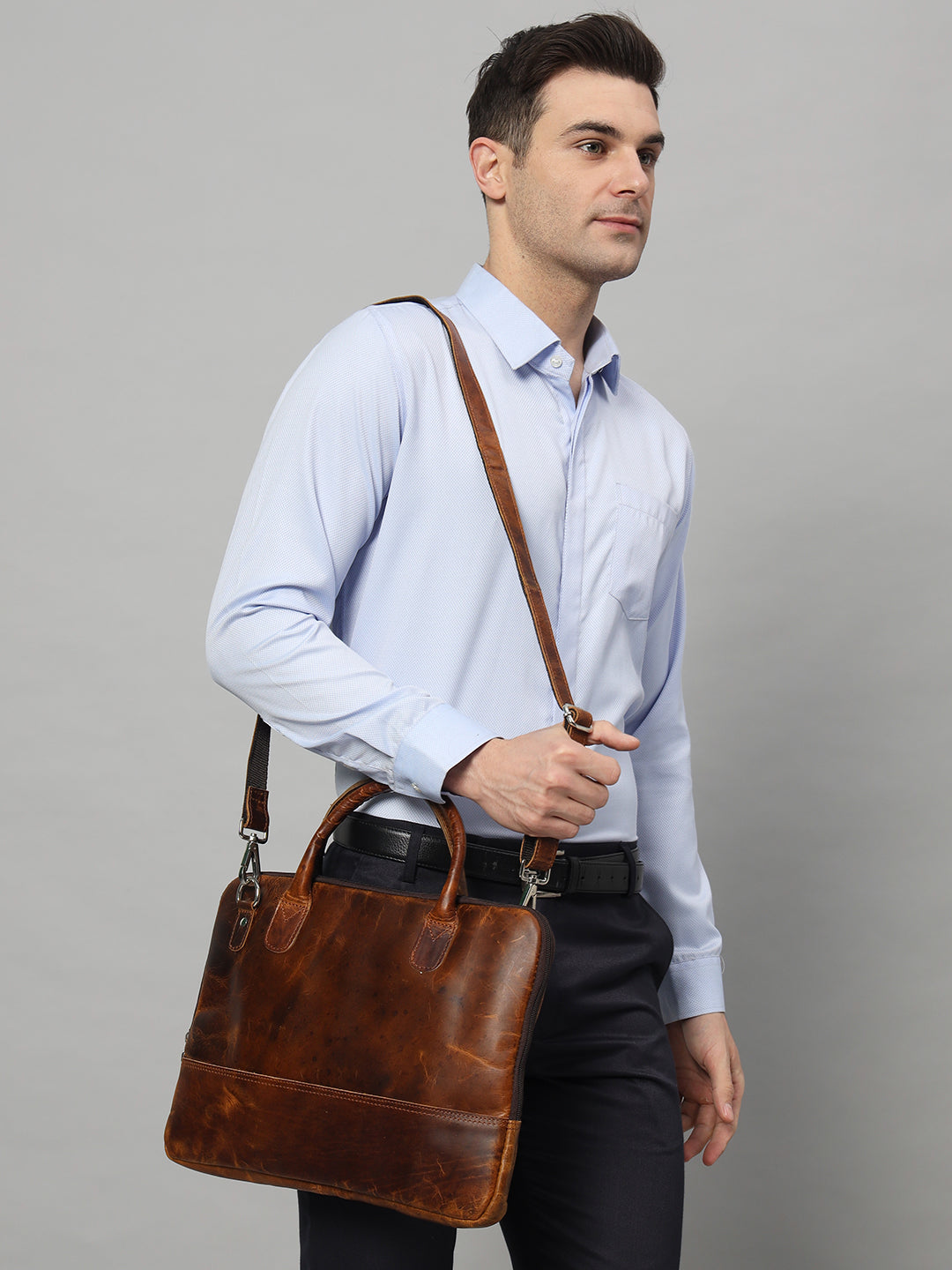 Laptoptasche aus Leder im Modern-Stil – Braun